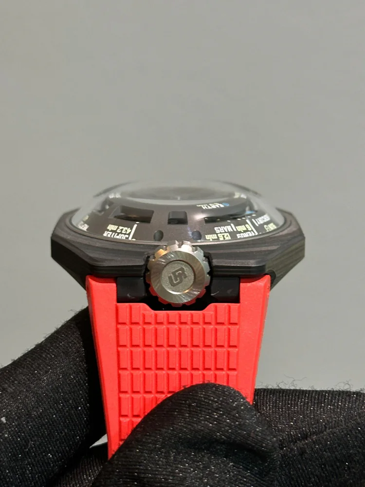 Urwerk UR-100V LIGHTSPEED LE